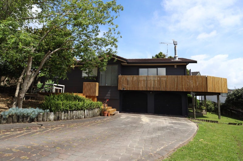 2 Trias Road, Totara Vale, Auckland - Carousel 2