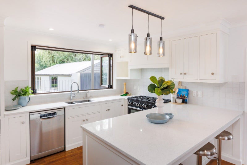 40 Lincoln Terrace, Hokowhitu, Palmerston North - Carousel 2