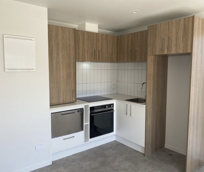 3/43 Yeovil Road, Te Atatu Peninsula, Auckland - Carousel 2