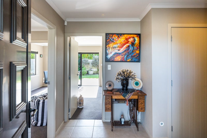 95A Schnell Drive, Kelvin Grove, Palmerston North - Carousel 2