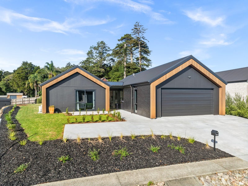 4 Awanui Lane, Whangarei - Carousel 1