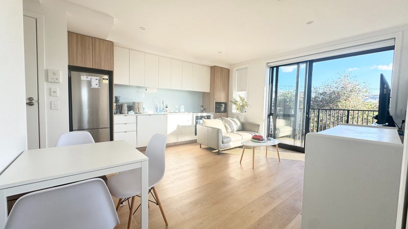 104/4 Koa Street, Meadowbank, Auckland - Carousel 1