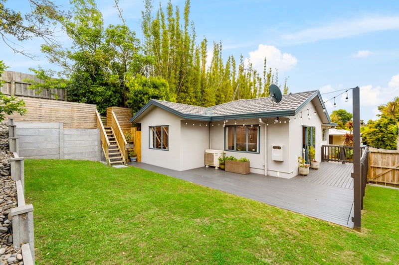 91B Woodglen Road, Glen Eden, Auckland - Carousel 1