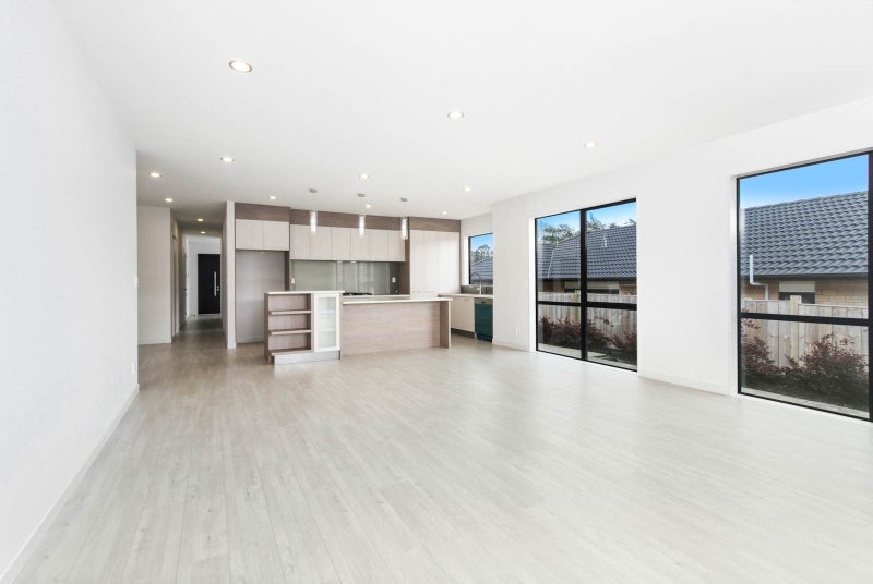 12 Pohue Avenue, Huapai, Kumeu - Carousel 2