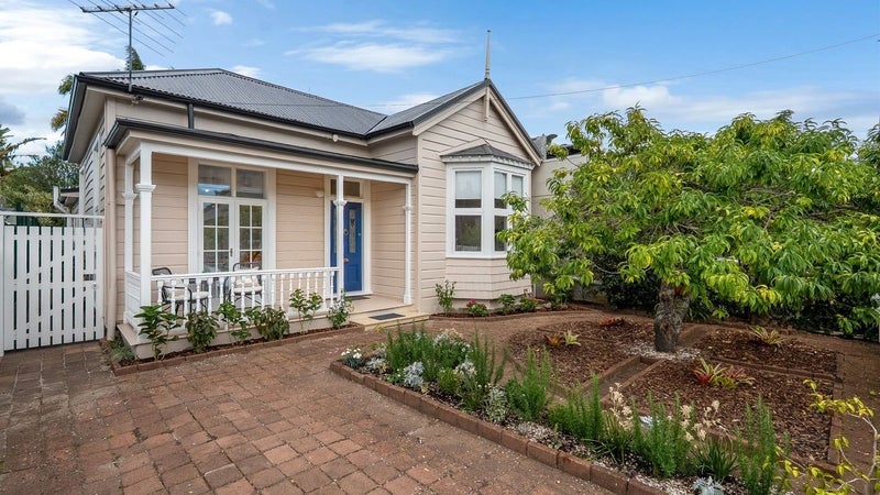 24 Anne Street, Devonport, Auckland - Carousel 1