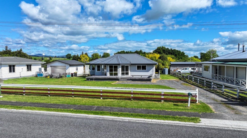 17 Station Road, Puriri, Thames - Carousel 17