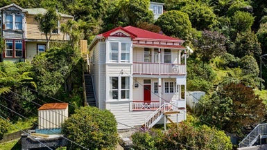 44 Reuben Avenue, Brooklyn, Wellington - Carousel 1