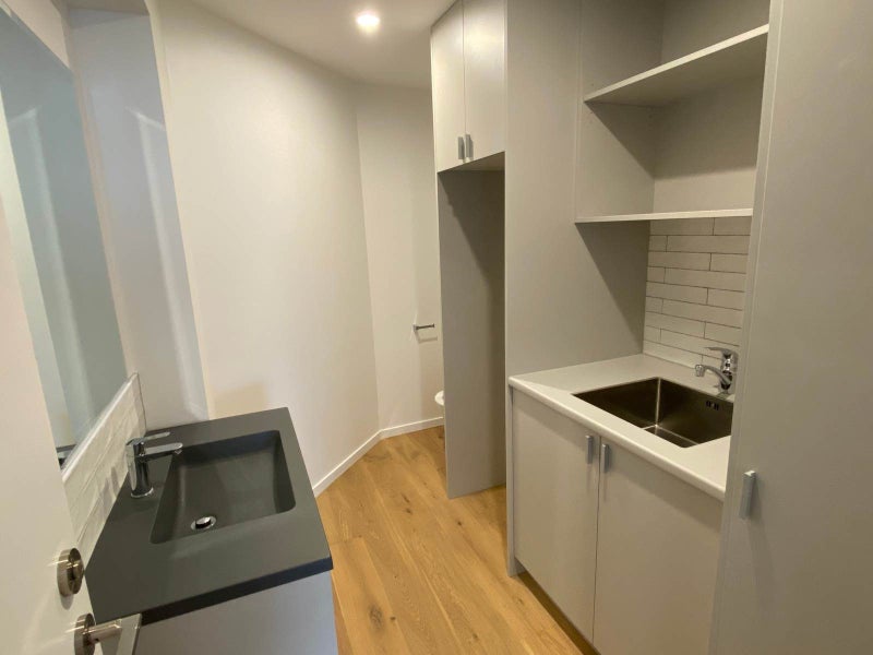 1A The Glen, Remuera, Auckland - Carousel 24