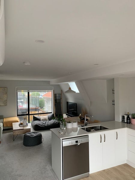 101 Rongotai Road, Kilbirnie, Wellington - Carousel 2