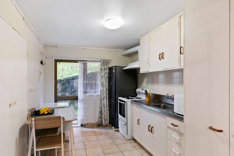 2/273 GROUNSELL CRES, BELMONT, LOWER HUTT - Carousel 2