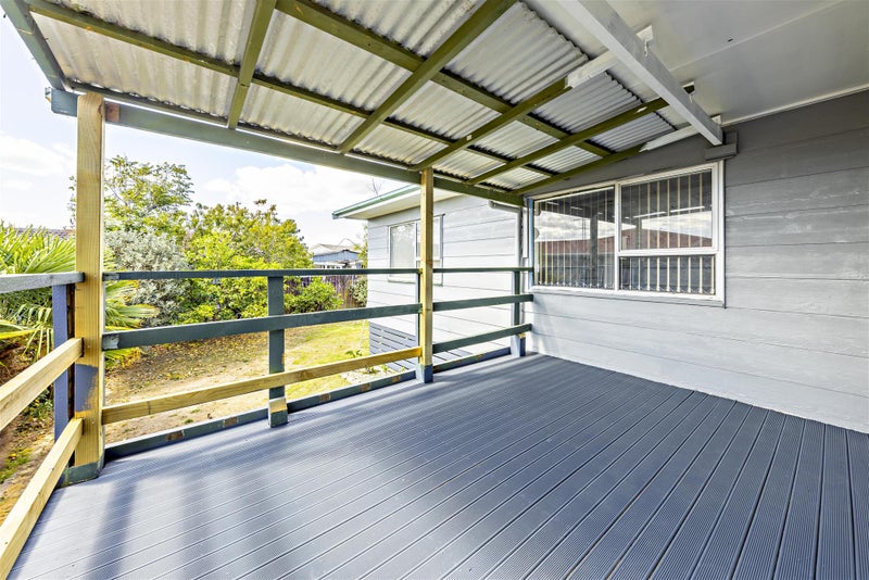 2/20 Darnell Crescent, Clover Park, Auckland - Carousel 2