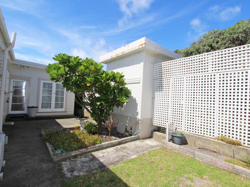 47 Tireti Road, Titahi Bay, Porirua - Carousel 2