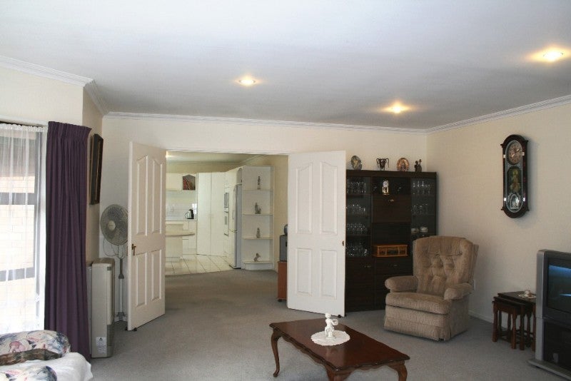 15 Baton Place, Highbury, Palmerston North - Carousel 2