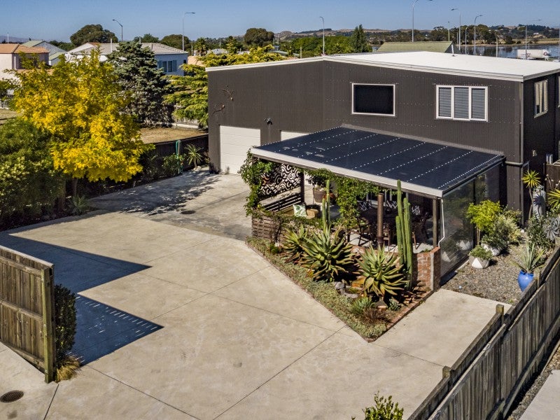 168A Charles Street, Westshore, Napier - Carousel 1