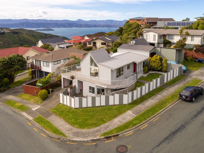 9 Nalanda Crescent, Broadmeadows, Wellington - Carousel 10