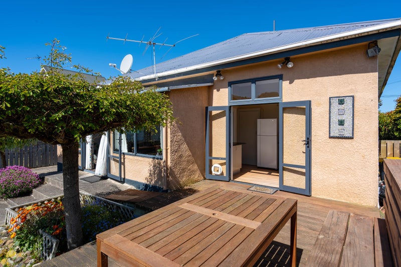 1A Gourley Street, Saint Kilda, Dunedin - Carousel 1