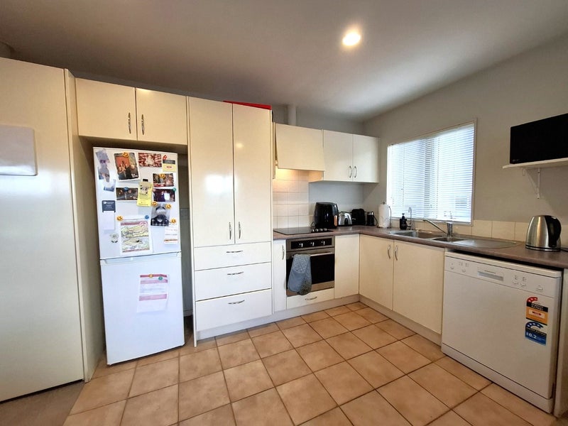3/57 Gladstone Road, Northcote, Auckland - Carousel 2