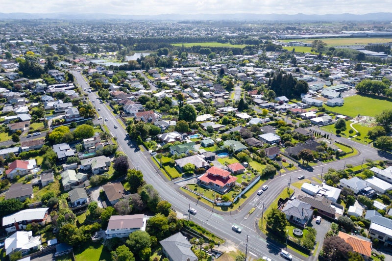 42 Forest Lake Road, Forest Lake, Hamilton - Carousel 2