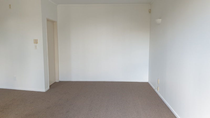 30 Highgrove Lane, Totara Vale, Auckland - Carousel 2