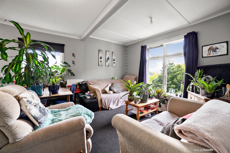 7 Jackson Street, Island Bay, Wellington - Carousel 2