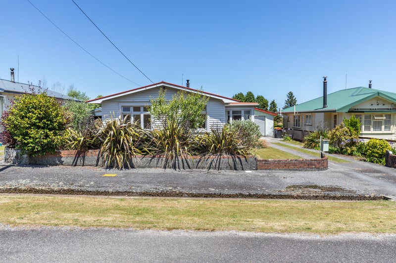20 Ashmore Avenue, Cobden, Greymouth - Carousel 17