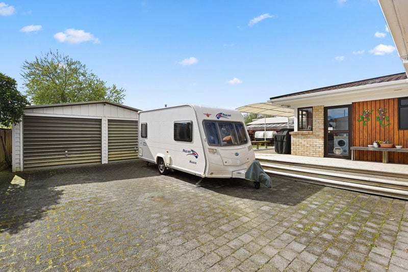 49 Fenwick Crescent, Hillcrest, Hamilton - Carousel 19