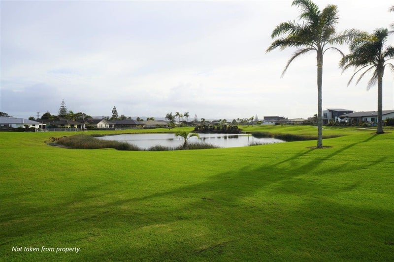 61 Barbados Way, One Tree Point - Carousel 7