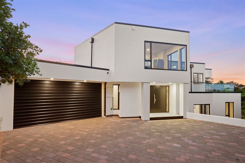 2/11 Belleview Terrace, Mount Pleasant, Christchurch - Carousel 1