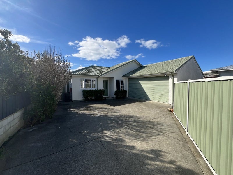 8A Hinton Road, Taradale, Napier - Carousel 1