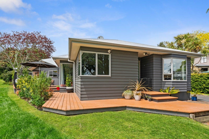 3A Blackmore Drive, Lynmore, Rotorua - Carousel 1