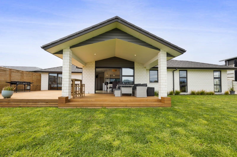 8A Jules Crescent, Bell Block, New Plymouth - Carousel 2