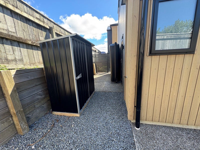 12C Cairo Street, Upper Hutt Central, Upper Hutt - Carousel 18