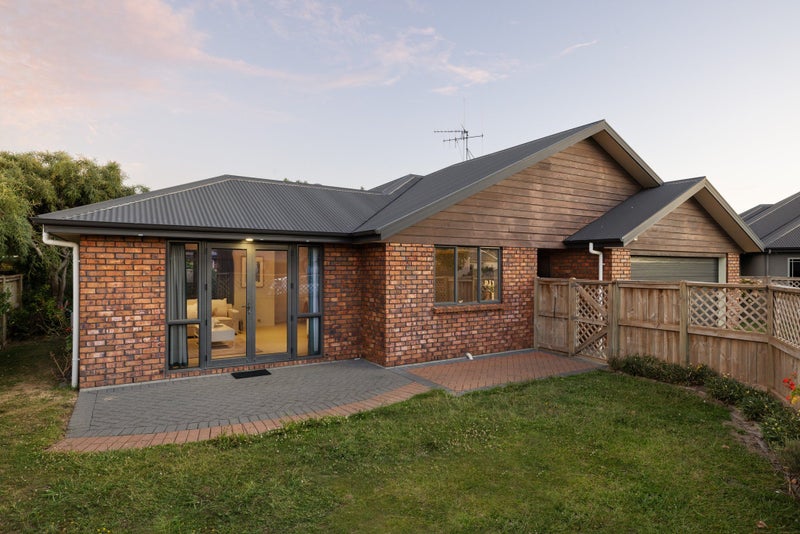 11 Callum Court, Rototuna, Hamilton - Carousel 1