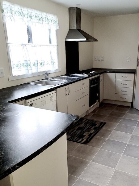 62 Rotherham Terrace, Miramar, Wellington - Carousel 2