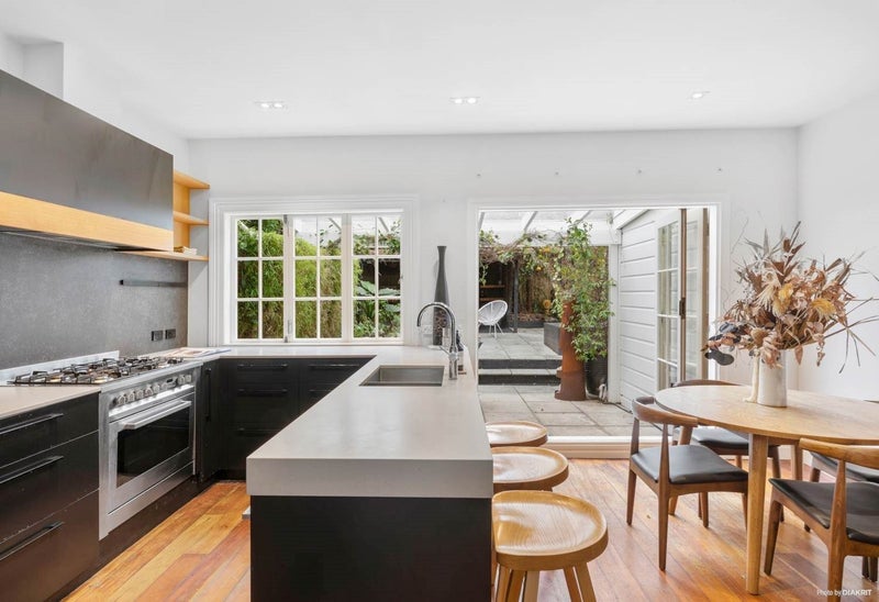 12 Collingwood Street, Freemans Bay, Auckland - Carousel 1