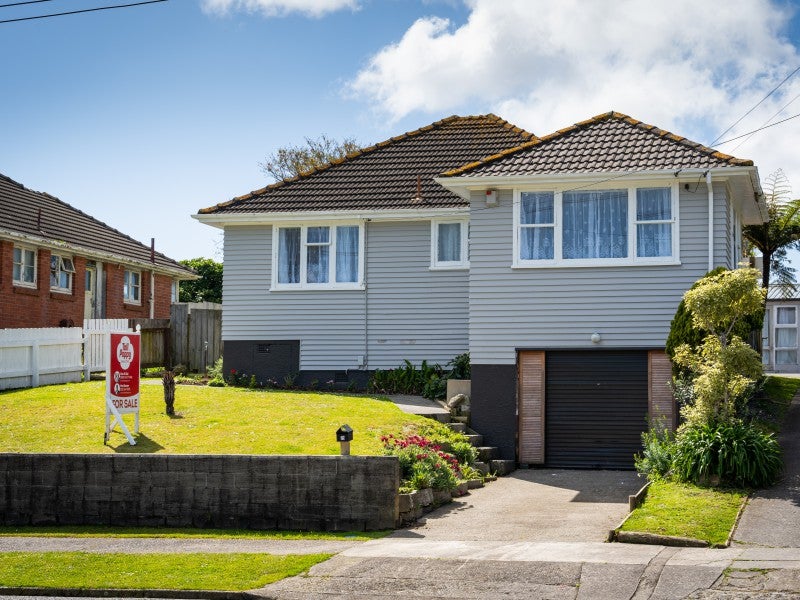 71 Mckillop Street, Ranui, Porirua - Carousel 1