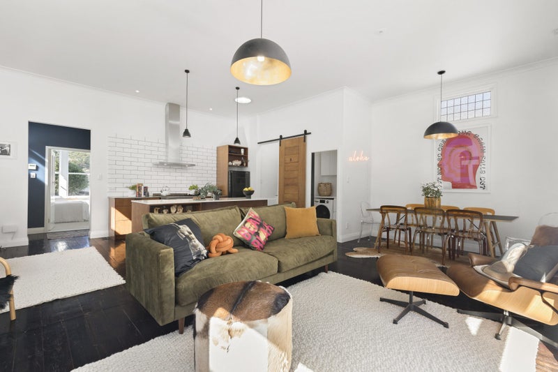 36 Derwent Street, Island Bay, Wellington - Carousel 2