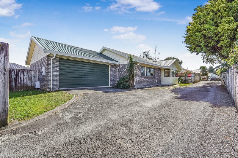 44B MacFarlane Street, Hamilton East, Hamilton - Carousel 2