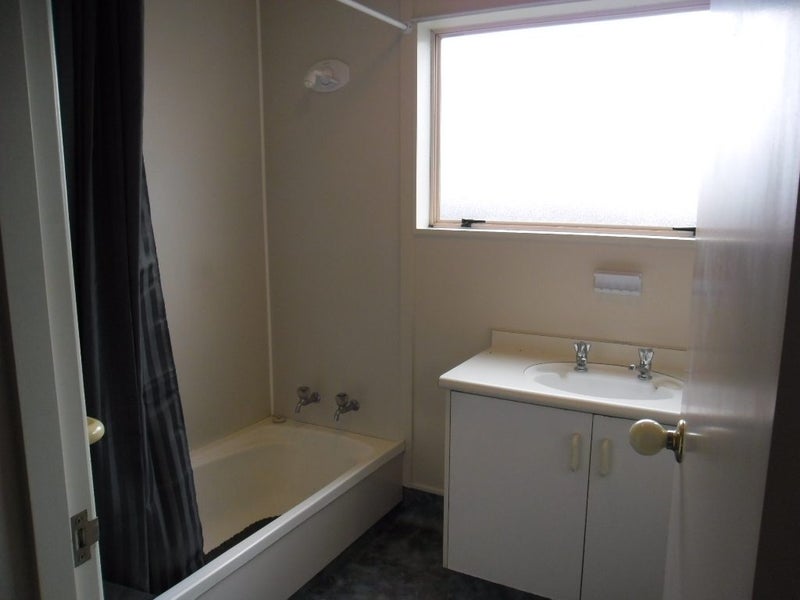176 Charles Street, Westshore, Napier - Carousel 2