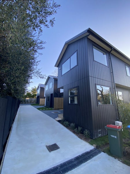 54A Kitchener Road, Sandringham, Auckland - Carousel 13