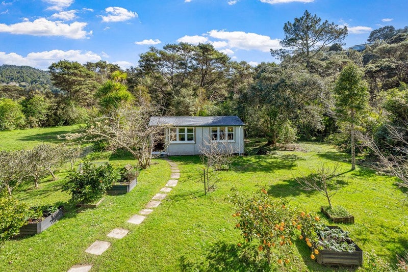 753 South Titirangi Road, Titirangi, Auckland - Carousel 2