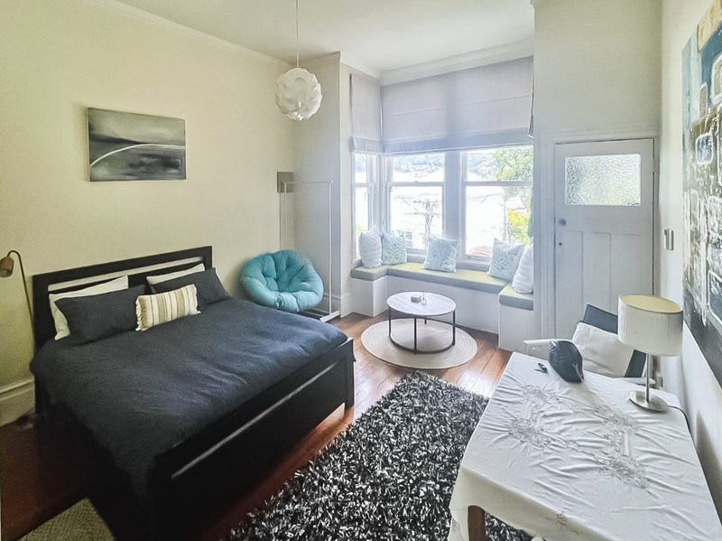 13 Austin Street, Mount Victoria, Wellington - Carousel 1