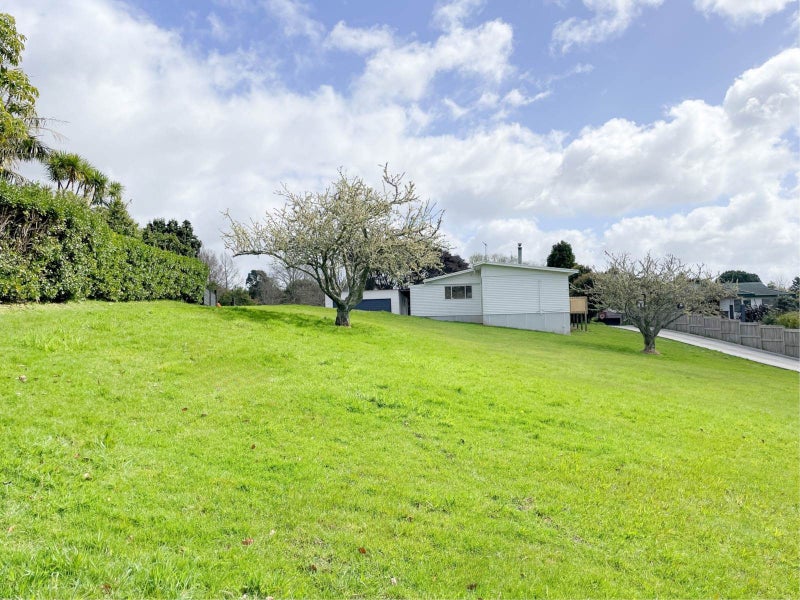 4 Pounamu Avenue, Greenhithe, Auckland - Carousel 17