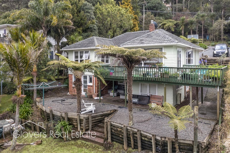 62 Kopiko Road, Titirangi, Auckland - Carousel 1