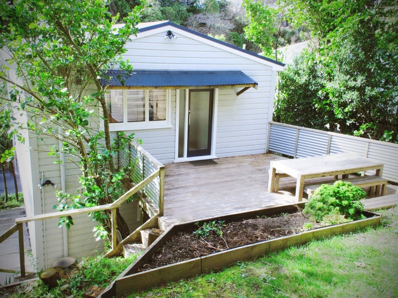 15 Governor Road, Northland, Wellington - Carousel 1