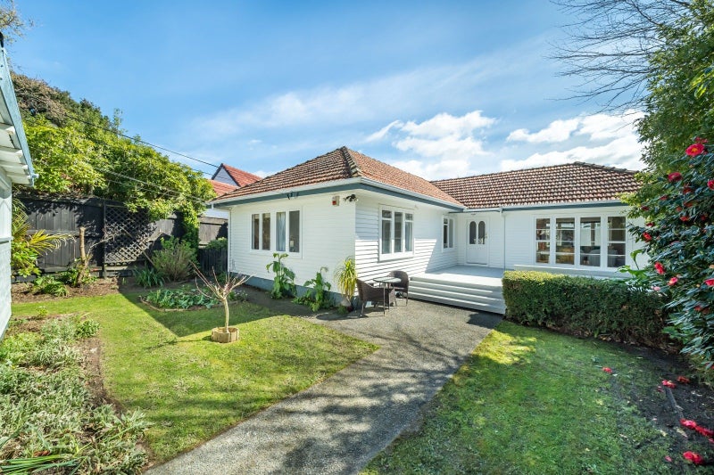 30 Hathaway Avenue, Boulcott, Lower Hutt - Carousel 1