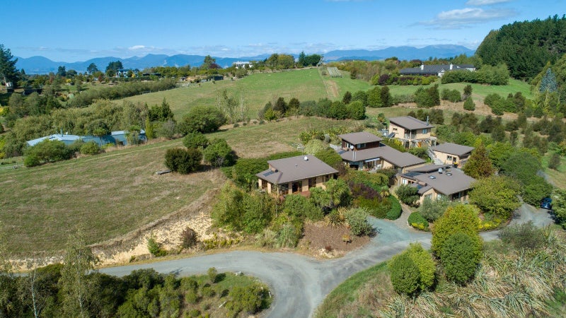 209 Westdale Road, Redwood Valley - Carousel 16