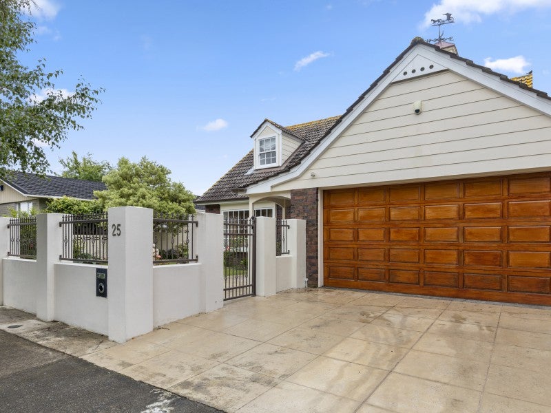 25 Orr Crescent, Hutt Central, Lower Hutt - Carousel 19