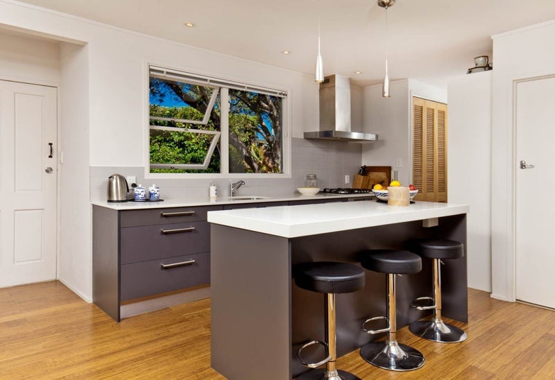 24 Sunset Road, Unsworth Heights, Auckland - Carousel 2