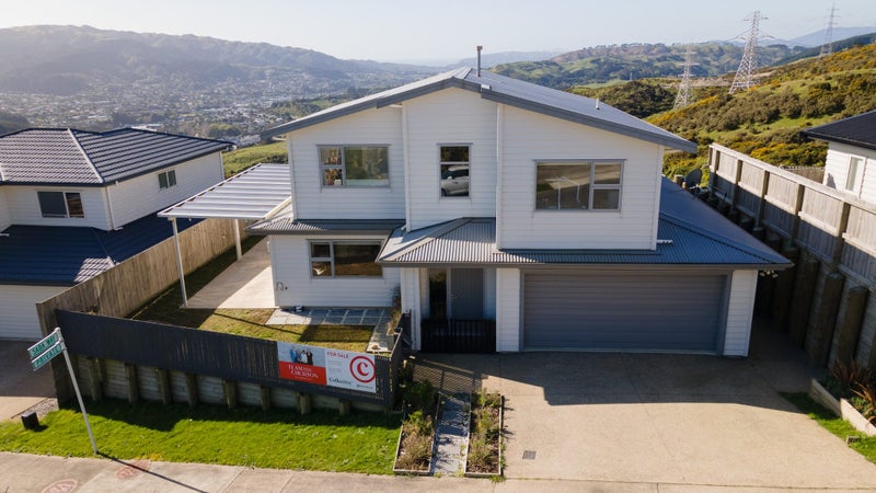 35 Havana Rise, Grenada Village, Wellington - Carousel 25